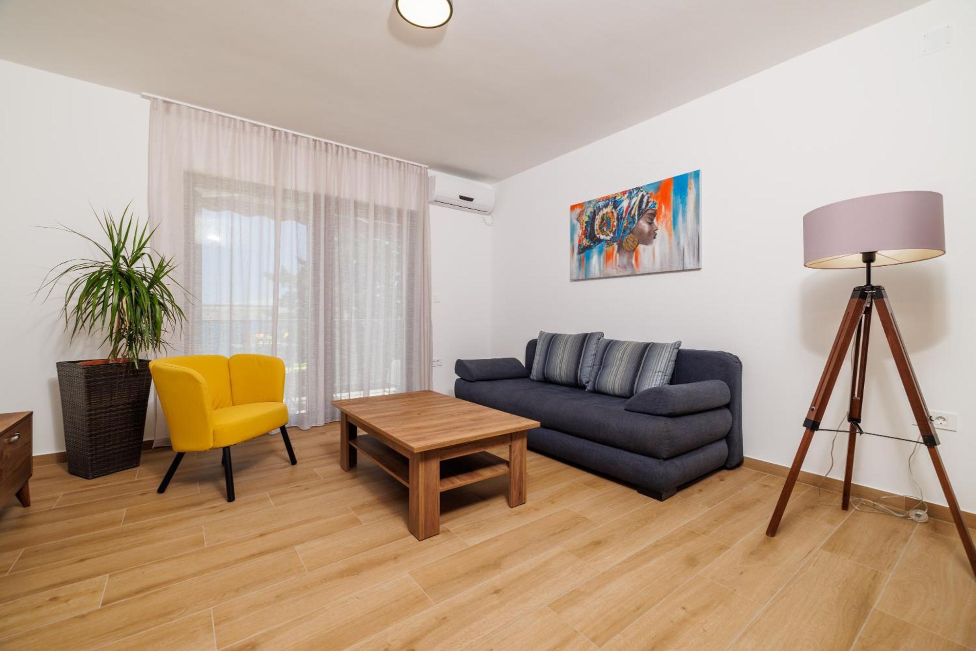 Apartmani Viktorija Jadranovo Eksteriør billede