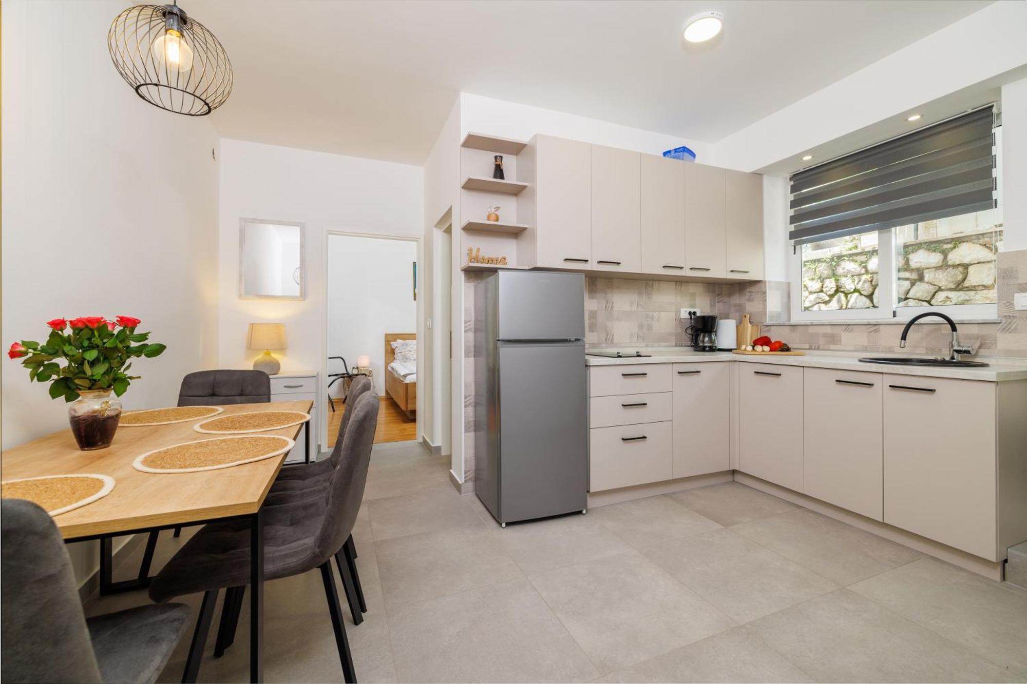 Apartmani Viktorija Jadranovo Eksteriør billede